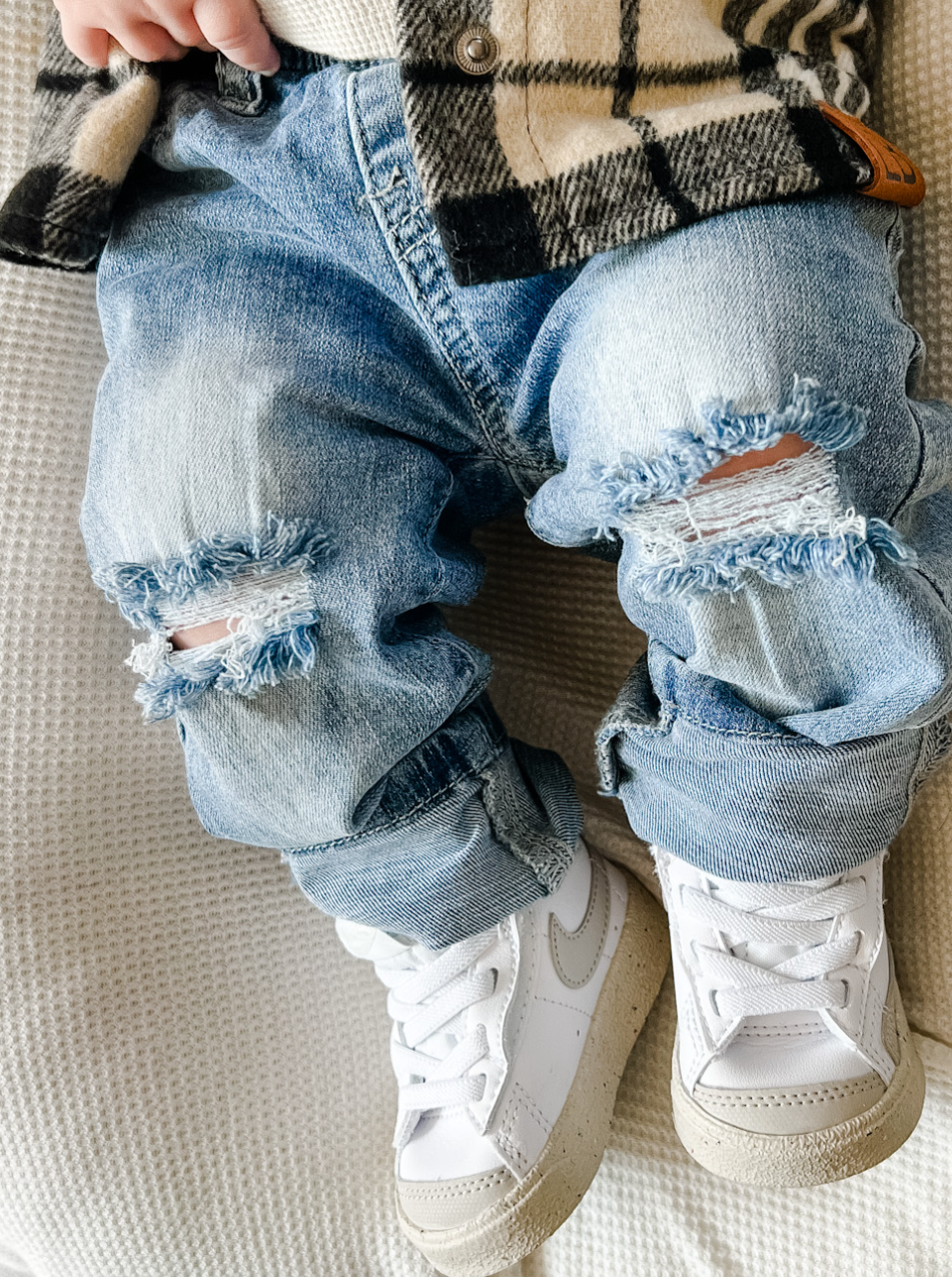 Little Bipsy - Relaxed Fit Distressed Denim: 2-3T