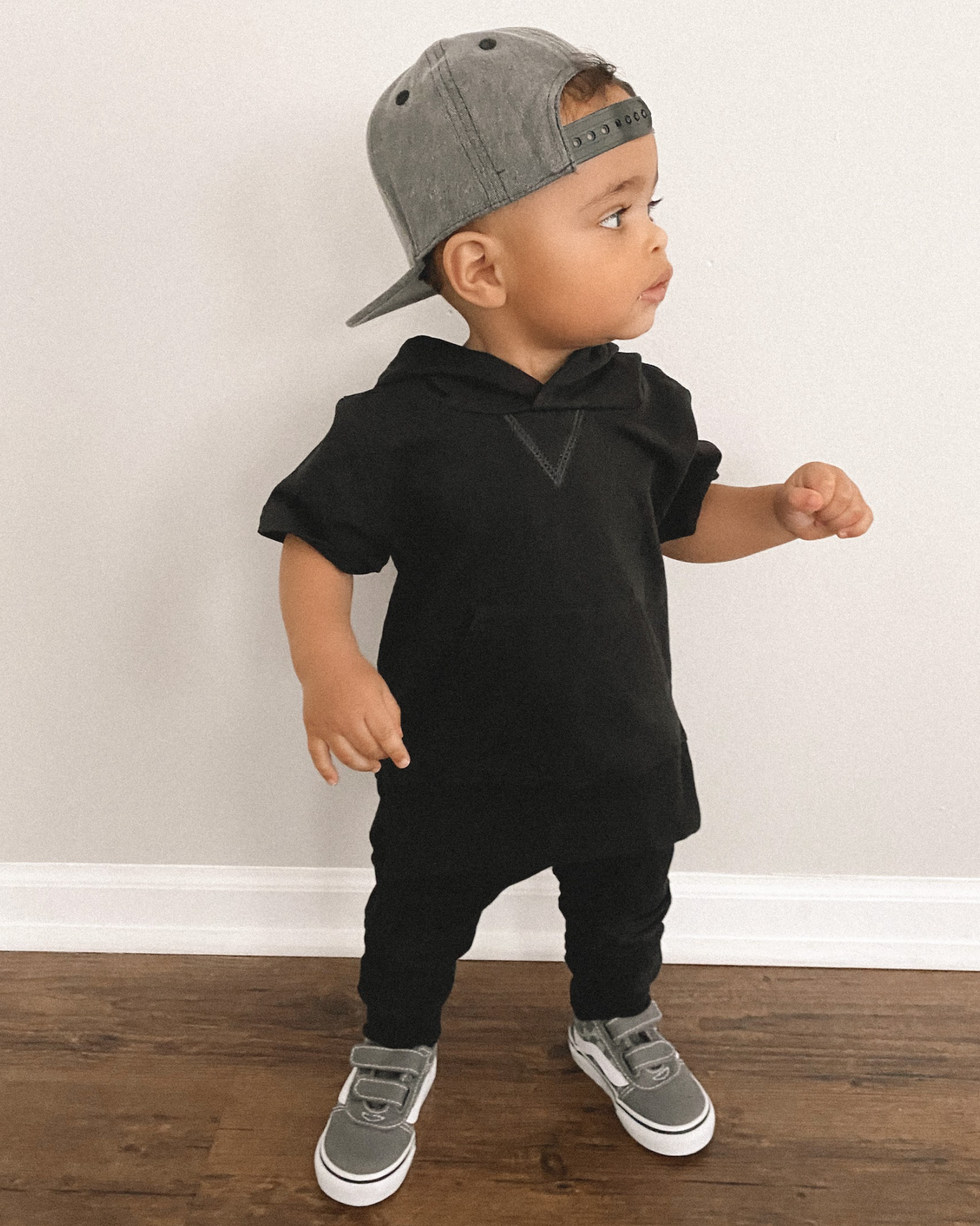 Little Bipsy - Short Sleeve Hoodie - Black: 7Y