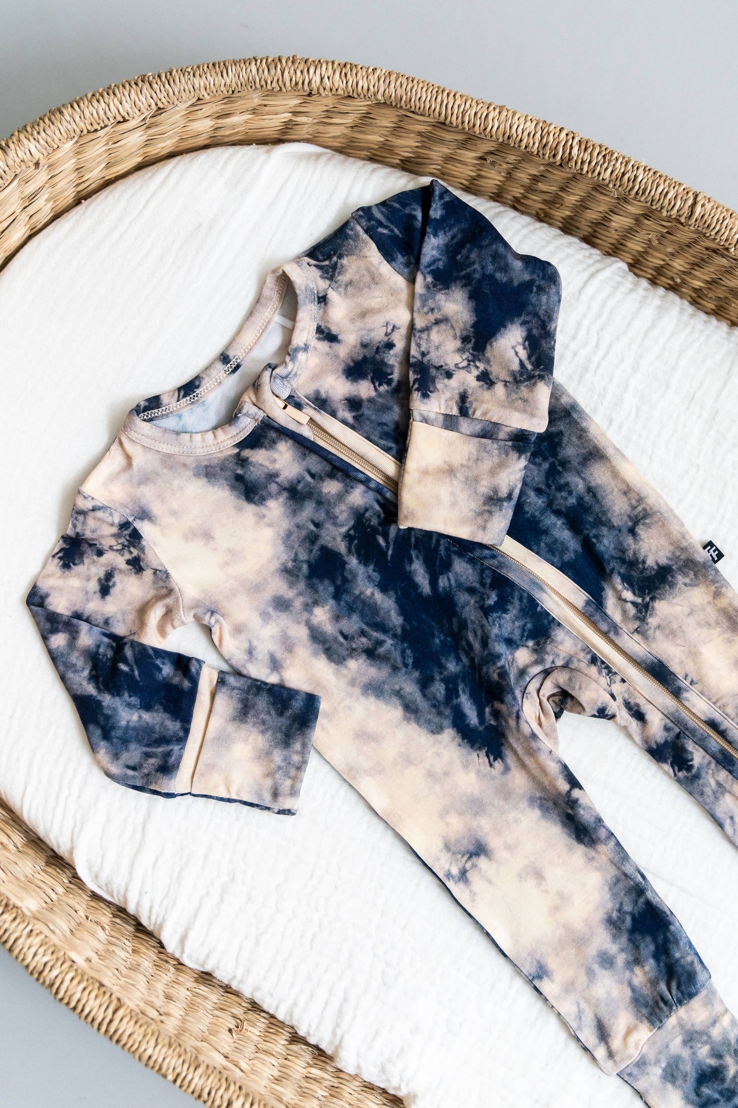 Laree + Co. - Blue Tie-Dye Convertible Footie: 2T